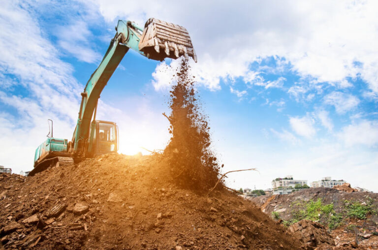 Panduan Memilih Jenis Excavator yang Tepat Sesuai Medan dan Kebutuhan Proyek